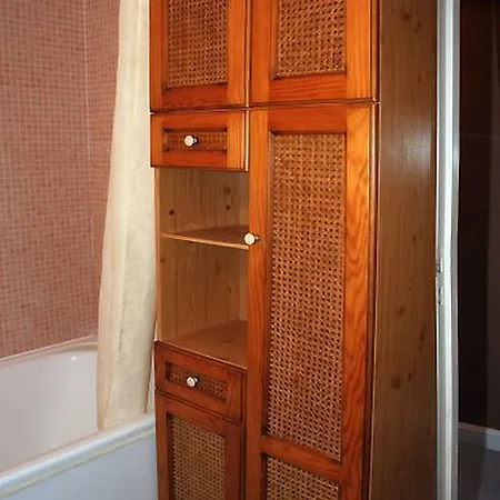 Arago - 3 Adults